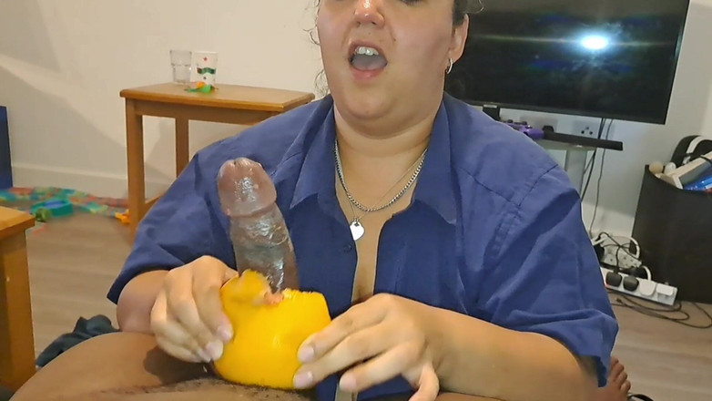 Real homemade BBW BBC porn: Wildenglishbbw dà un bbc nata4sex sega con grapefruit