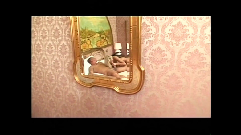 69 Italian District: Rahsia Panas A Mole