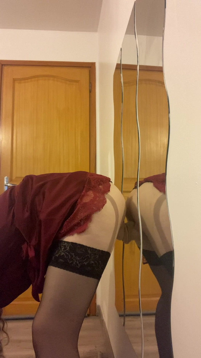 Sexybrune: Essere spinti da parte quando sei solo