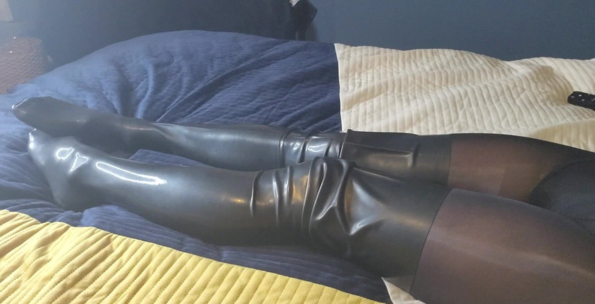 JessicaXD: आपके लिए लेटेक्स और नायलॉन