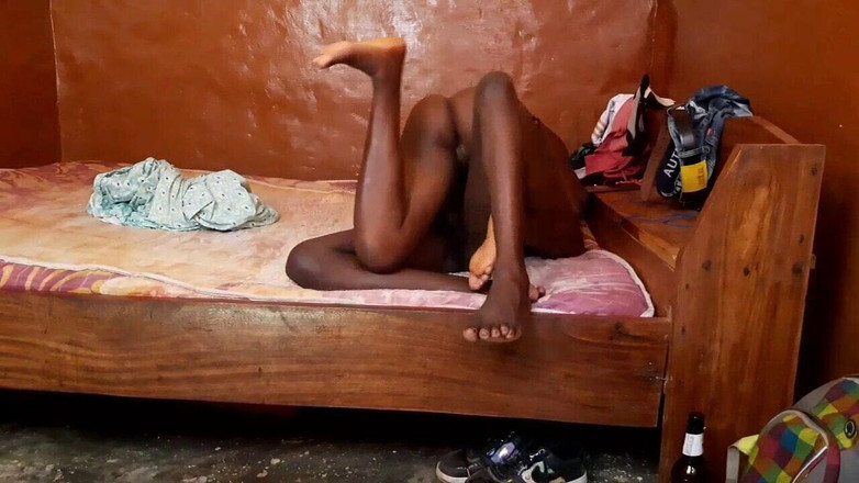 Dickmo888: Ho scopato la mia segretaria fino a quando non stava...