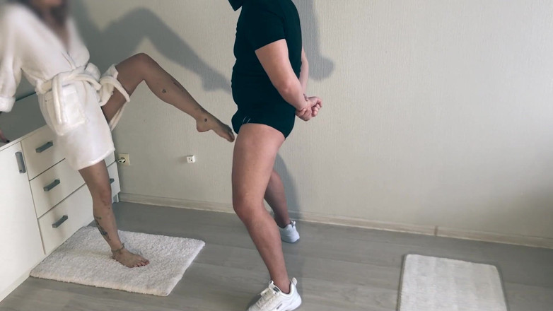 Amateur_fetish: Teen ballbusting 1 | angle 2