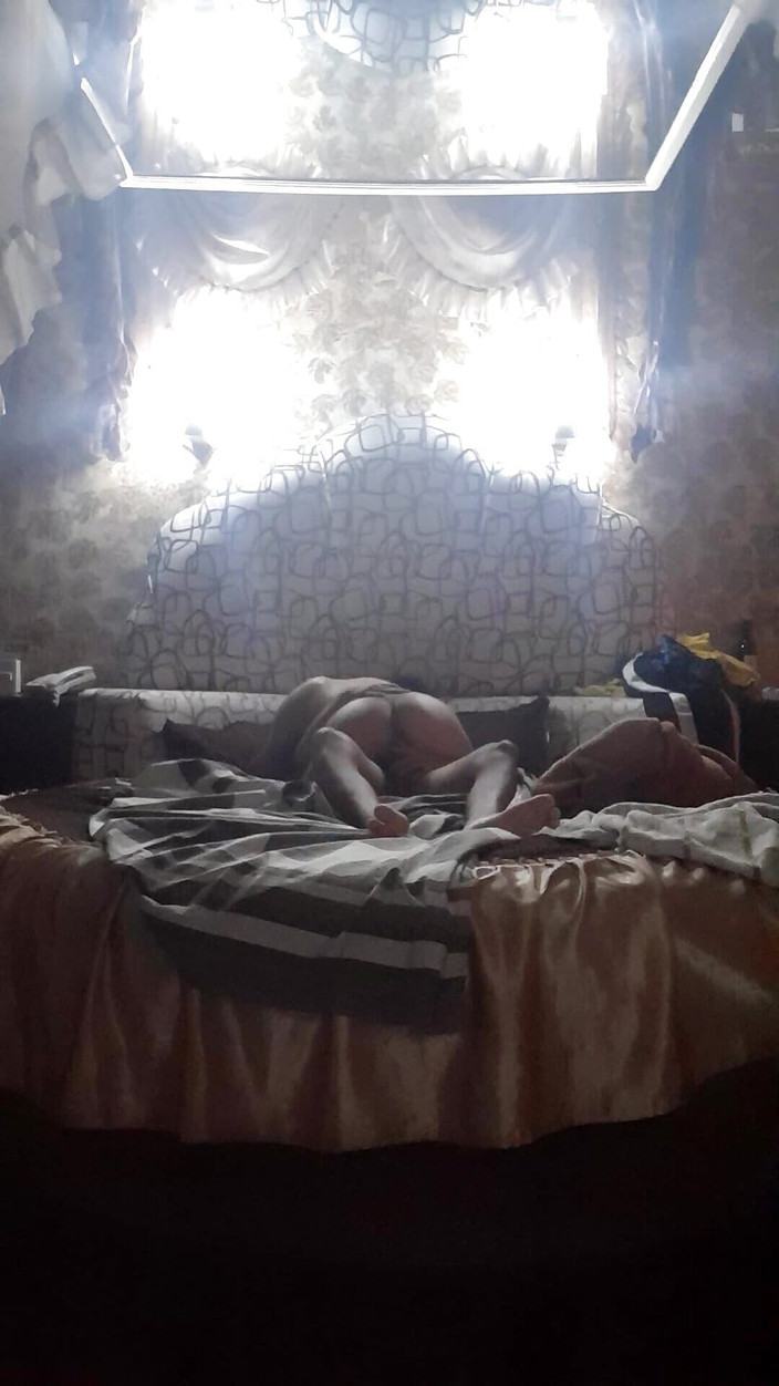 hael: Vezmu svou přítelkyni do motelu, abych měl tvrdý sex, miluji...