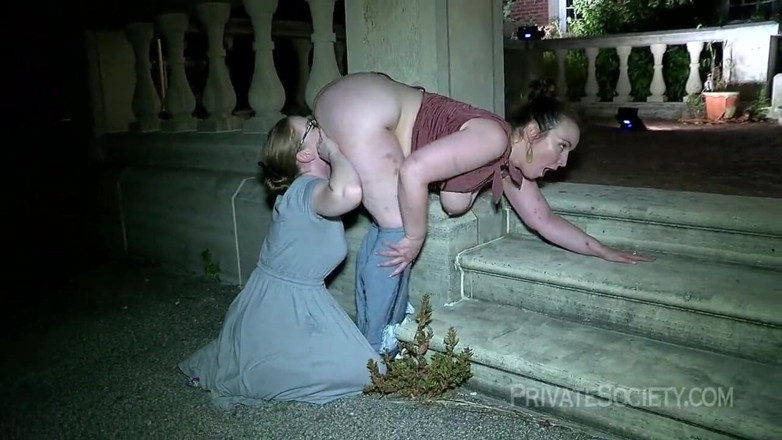 Private Society: Lick me in the moonlight