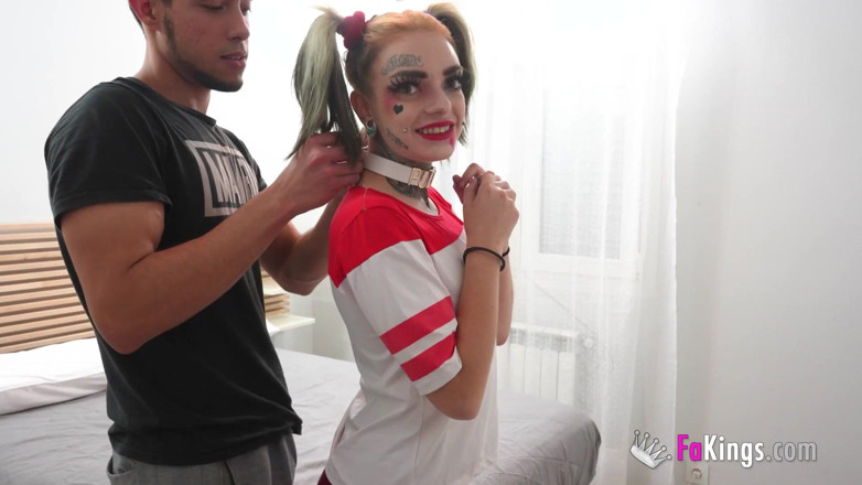 FAKings: Wanna Fuck Harley Quinn? This Guy Does It! Hot Sex...