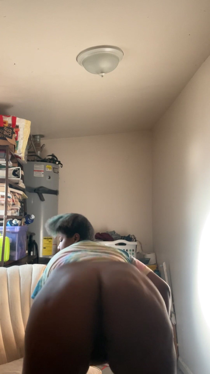 DaevaReed: Ranní káva a twerk