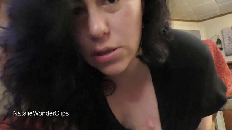 Natalie Wonder: Je v pořádku být špatnými kluky, dokud bude špatná macecha převlečovat