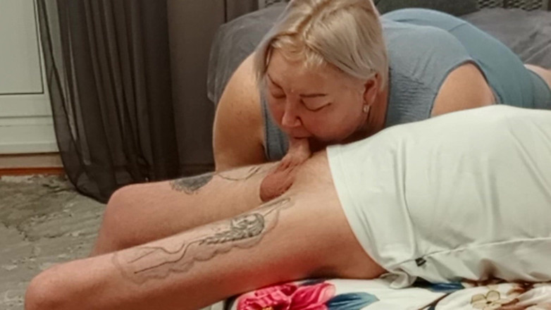 Zona901: Mẹ kế thổi kèn để thưởng thức tinh dịch nóng bỏng