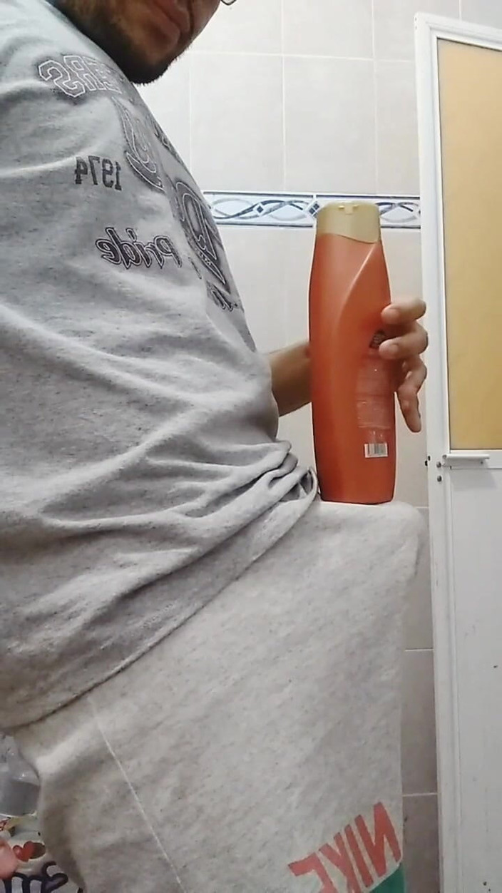 Alex Sixel: Tontokan besar di kamar mandi - kompilasi