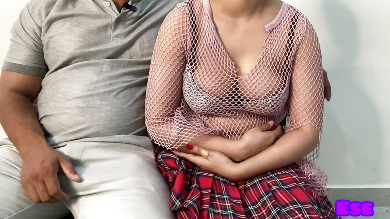 Sammy Sins: Моей горячей сводной сестренке нужен был член в ее киске, чтобы разогреть ее