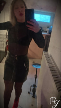 Tôn Sùng Nylon Và Da - Tình Nhân Julia