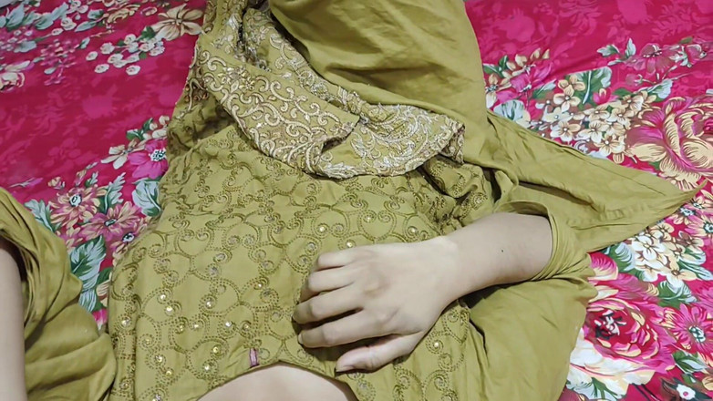 Sairaxsaim: 인도 통통한 인도 거유 소녀