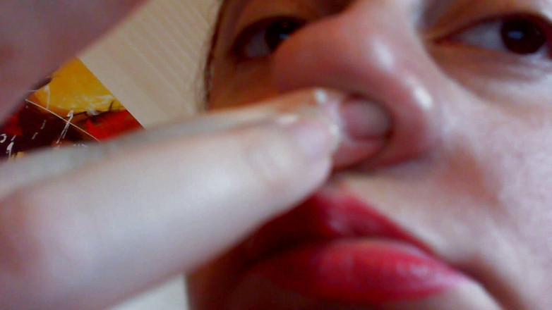 Nicoletta Embassi: नाक की जोरदार कामोत्तेजना