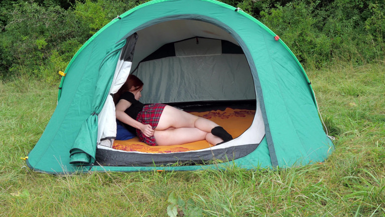 Peaches and Bananas: Czech nudist redhead in the tent
