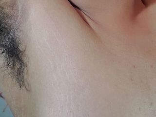 Mika Haze: Hairy armpit worship