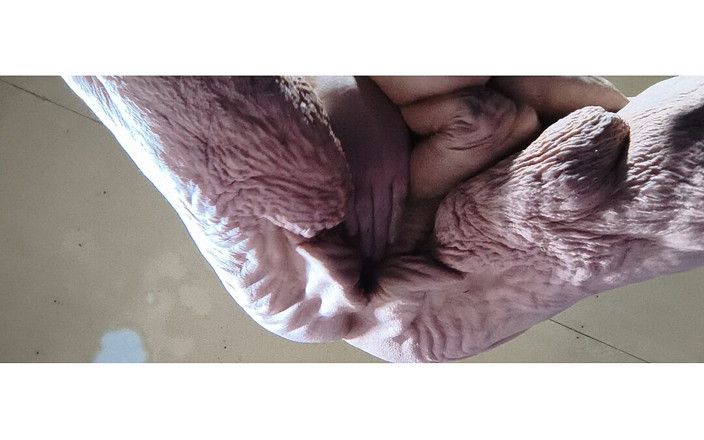 HerculesnVENUS: Wrinkled up Granny Cumming From Her Twat to Her Fanny