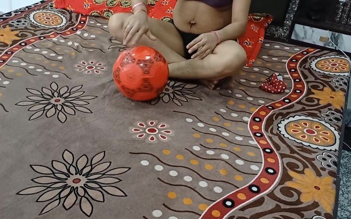 Peena: Bhabhi Was Playing with the Ball and Got Horny