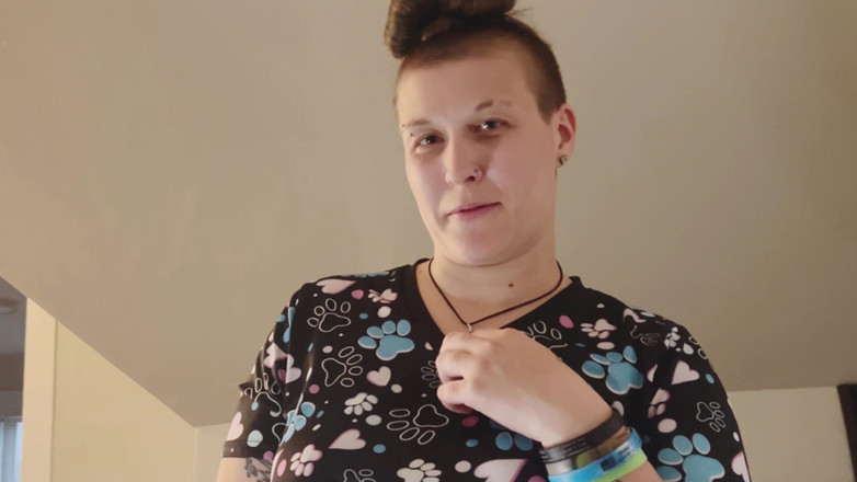 Thekookiejar: Медсестра трахает пациента на дому, чтобы излечить его синие яйца