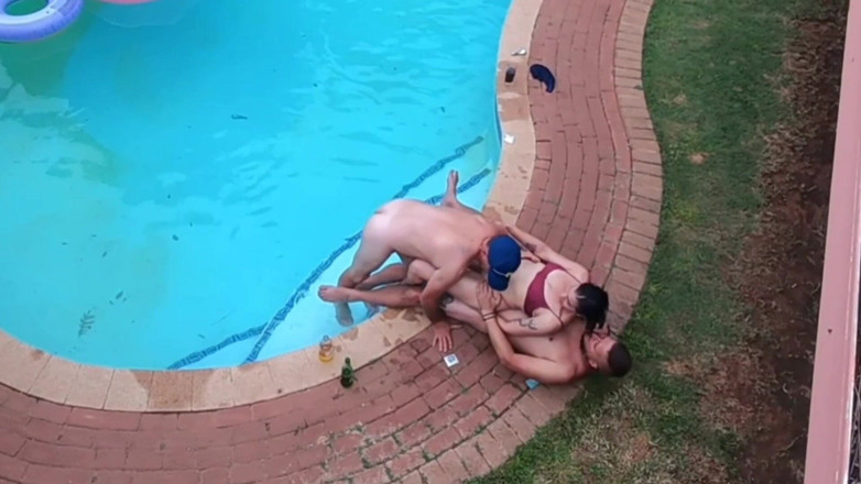 Bigjoefuckalott: Tertangkap jiran saya berkongkek semasa bermain dengan drone saya