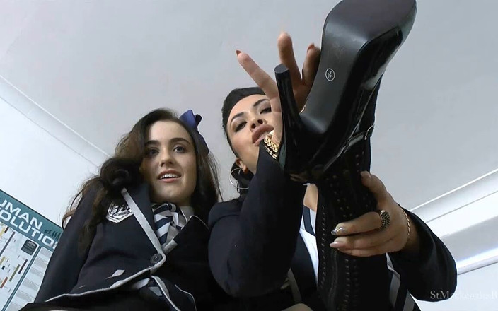 St Mackenzie's Archive: Hannah &amp; Lola Make You Worship Their High Heels