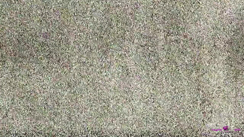 Naughty Black Girls: Ebenholz-schlampe mit einem dicken arsch sieht so gut aus, wenn...