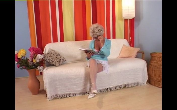Heatwave Porn: Bunicuțe cu vedere scurtă, partea 1