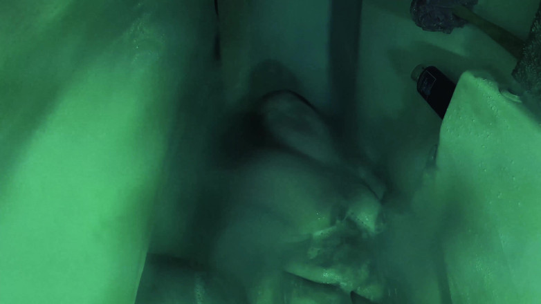 SexyNEBBW: Lightshow colorful shower