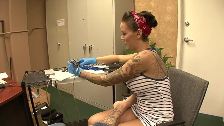 Wonderfull Bigboobs: Big Tits Job - Big boobed tattooed babe sucks and fucks...