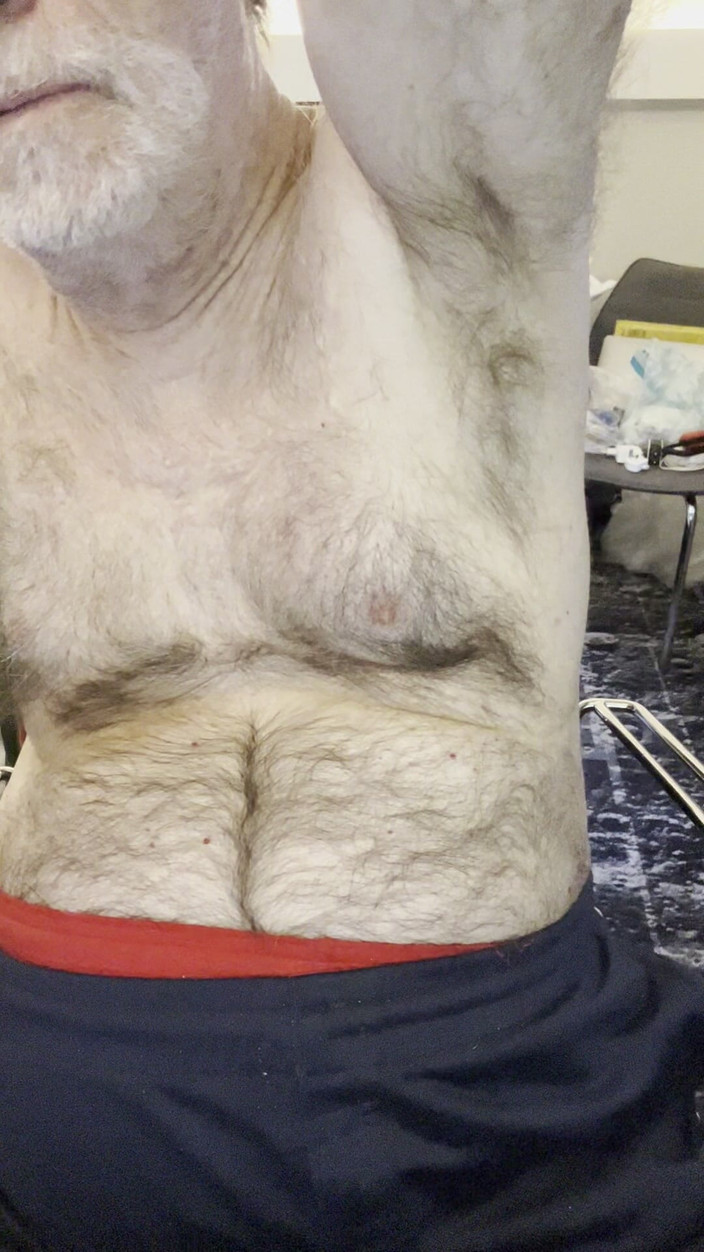 Coach Karl dude lodge: Ketiak berbulu jurulatih Karl