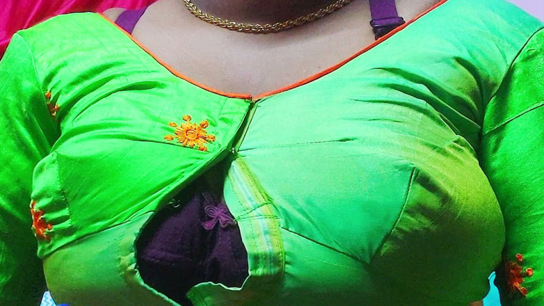Desi Mohini: นักเรียนโทรหาครูที่บ้านและเย็ดกับเธอ