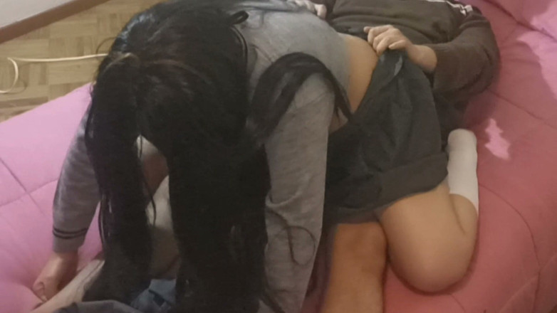 Astrid Cute: Schoolmeisje Doet Het Zonder Condoom