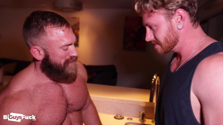 Bi Guys Fuck: Secret Bi-sex Threesome