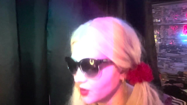 Shawna Panofka: Uma Carga Para Um Cliente Pagante