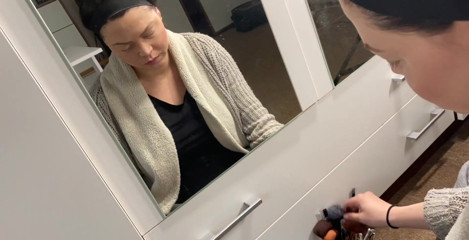 Shione Cooper: Schmink für neues shooting in meinem zimmer