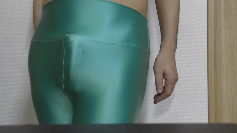 LovePantyBoy: Masturbation with Light Green Spandex Leggings