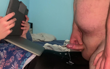 Angel Sky69: Me masturbo y me corro en las polainas negras de...