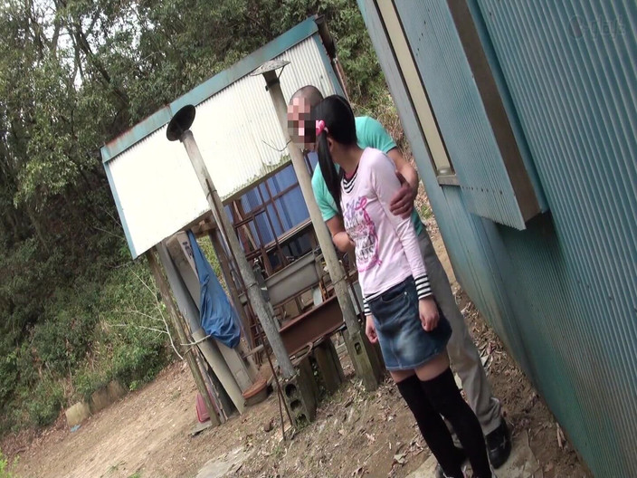 Vulture: Pepek hangat dibuat longgar dan basah tambahan daripada pancutan mani...