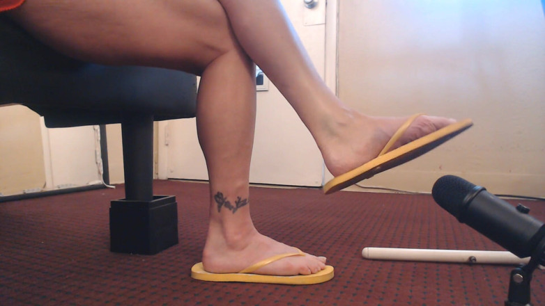Abby Anna: Yellow flip flops ASMR
