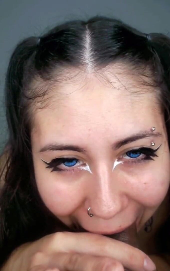 DherlyDoll: Si Dia duduk pepek ketatnya pada zakar saya, pepek ke...