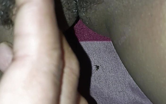 Desi sila: Video rekaman seks tante seksi india di malam hari!