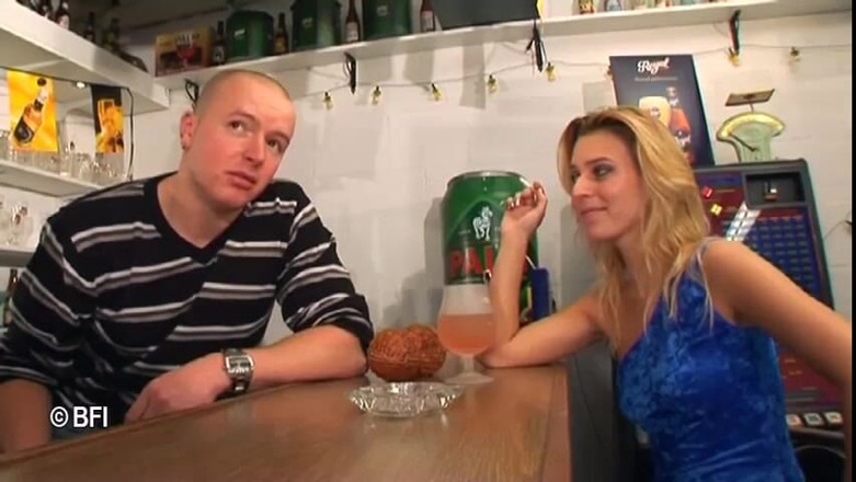 Made in Holland: Sex from the neighborhood, part 1 - Michelle and Ross on a...