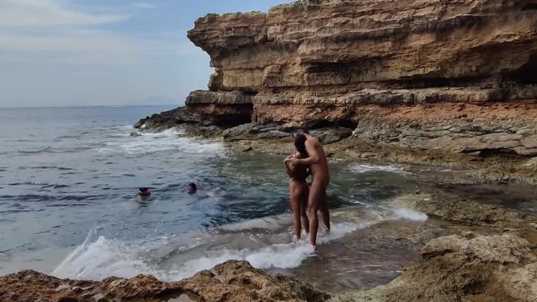Magia Rosa: Divers Watching Us Fuck at the Beach Give Us Some...