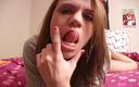 Solo Austria: Teen girl Foxi teasing u with her hot video