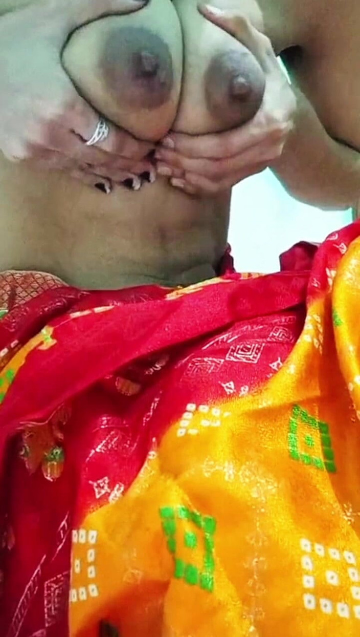 Silver_Worm: Gadis India memainkan peranan mengajar panas dan erotik