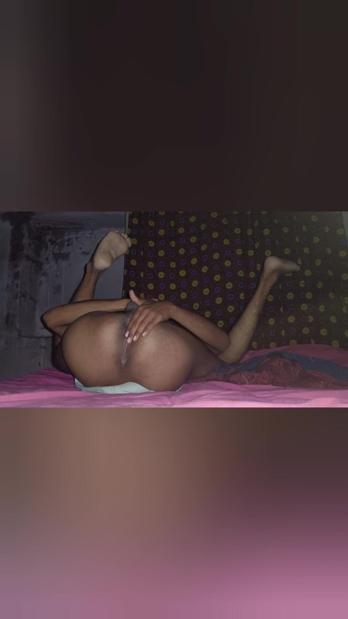 Joh: Bed Room Enjoy