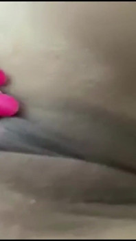 Colombian Latina Pisses Wet Fetish Fun