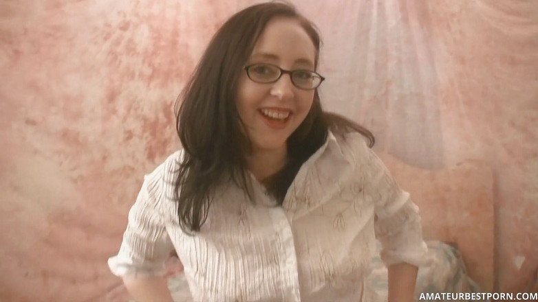 PurefilmsTv: Morena nena chupando polla y caliente semen en la boca