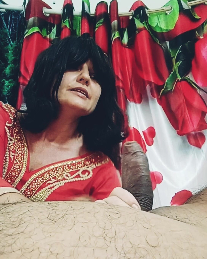 Bolly Karma: 彼女のために私のチンポを取り出します