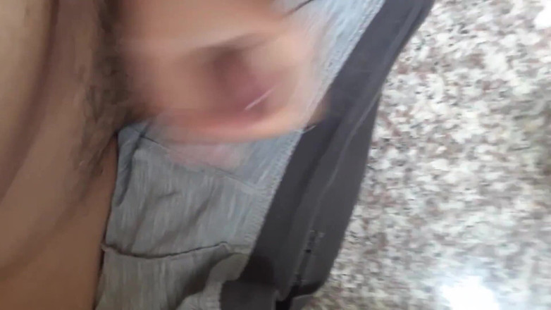 littlelatinhunter: Výstřik na spodní prádlo