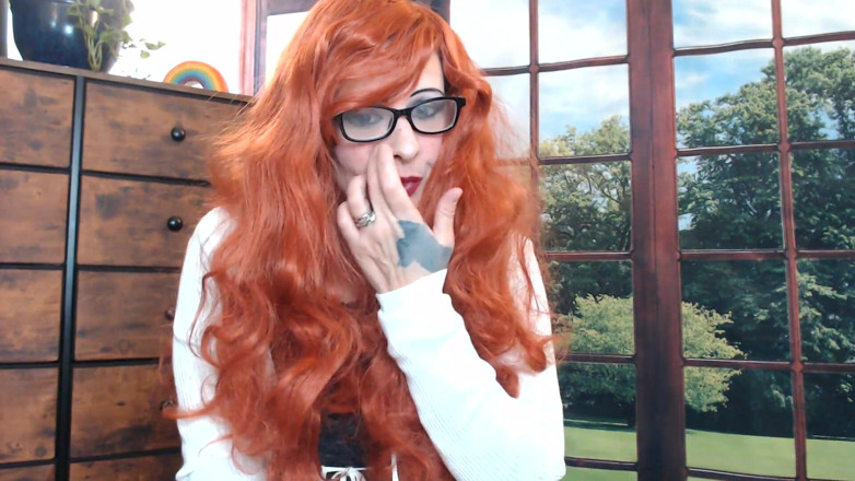 Abby Anna: Transforming Nerdy Red Headed Stepdaughter